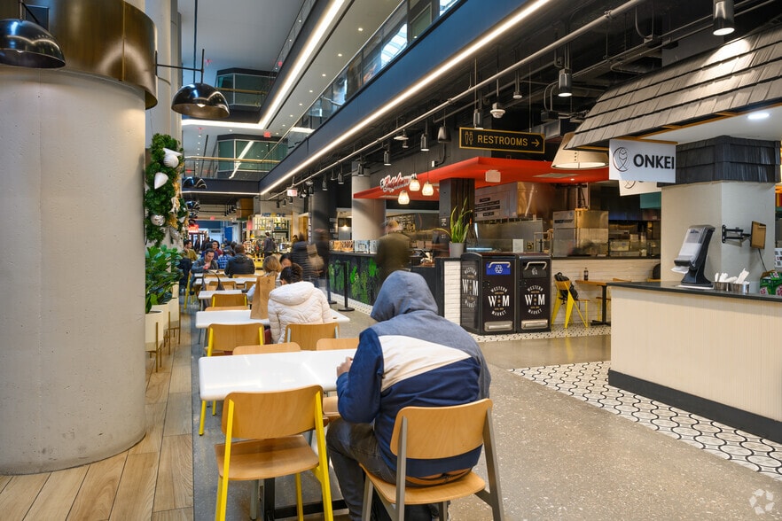 More Photos Of 2000 Pennsylvania Ave NW, Washington Office For Lease