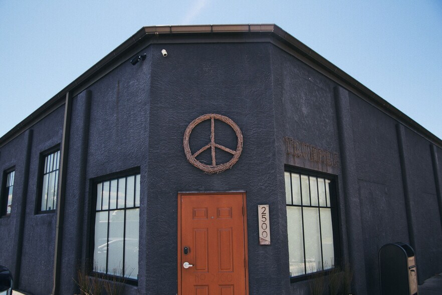 Primary Photo Of 2500 Emerson Ave S, Saint Petersburg Manufacturing For Sale