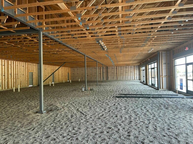 More Photos Of 9774 Cincinnati Columbus Rd, West Chester Storefront For Sale