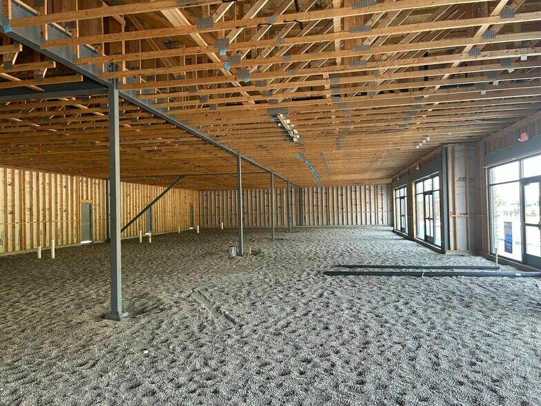 More Photos Of 9774 Cincinnati Columbus Rd, West Chester Storefront For Lease