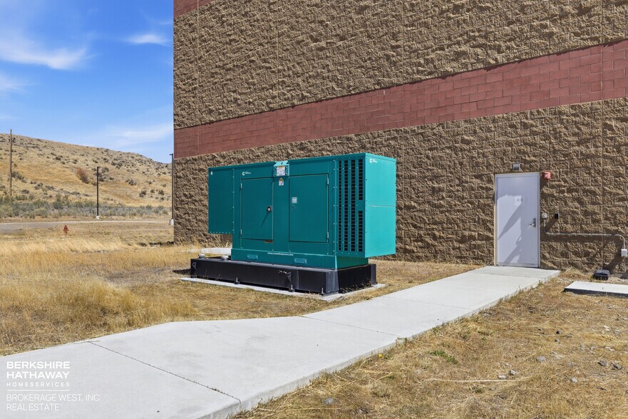 More Photos Of 119 Road 2Ab, Cody Manufacturing For Sale