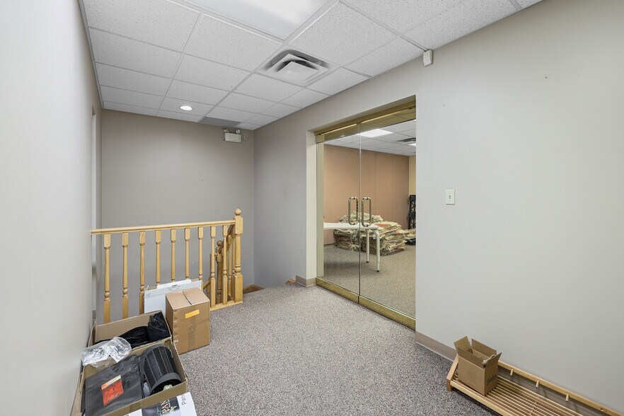More Photos Of 4116 64 Av SE, Calgary Industrial For Sale
