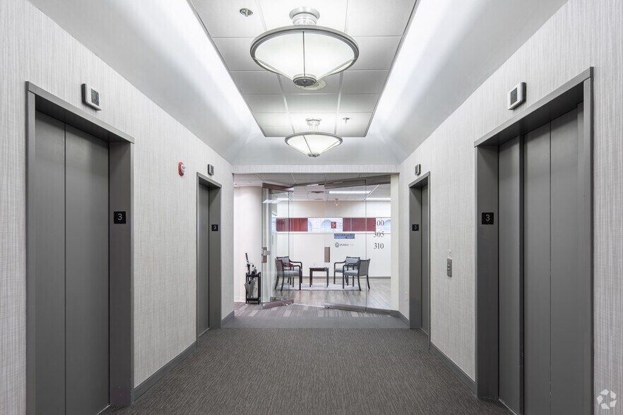 More Photos Of 895 Central Ave, Cincinnati Loft Creative Space For Lease