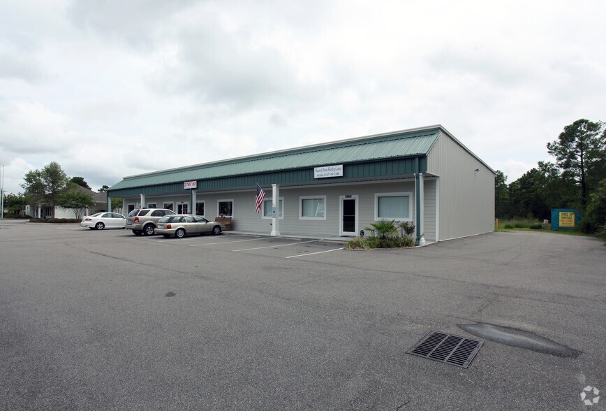 More Photos Of 3000 George II Hwy, Southport General Retail For Sale
