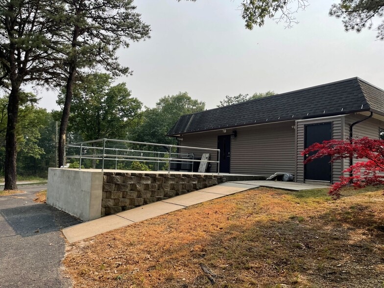 More Photos Of 5050 W Hurley Pond Rd, Wall General Retail For Lease