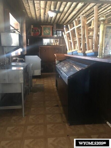 More Photos Of 108 E Riverside Ave, Encampment Bar For Sale