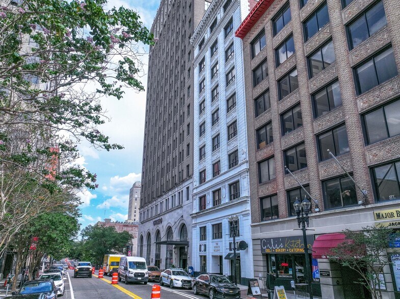 More Photos Of 118-120 W Adams St, Jacksonville Loft Creative Space For Lease