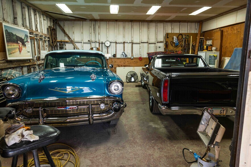 More Photos Of 5732 W Maryland Ave, Glendale Industrial For Sale