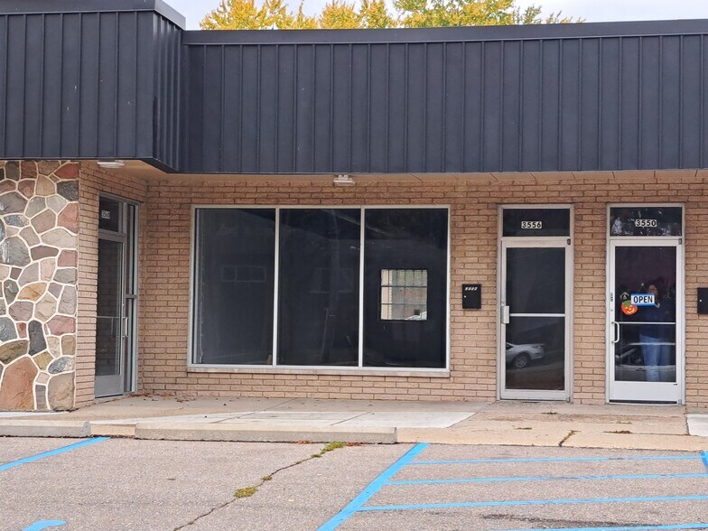 More Photos Of 3520-3560 Pontiac Lake Rd, Waterford Storefront For Lease