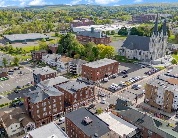 More Photos Of 104-112 Broad St, New Britain Apartments For Sale