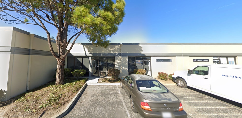 More Photos Of 100 N Hill Dr, Brisbane Light Manufacturing For Lease