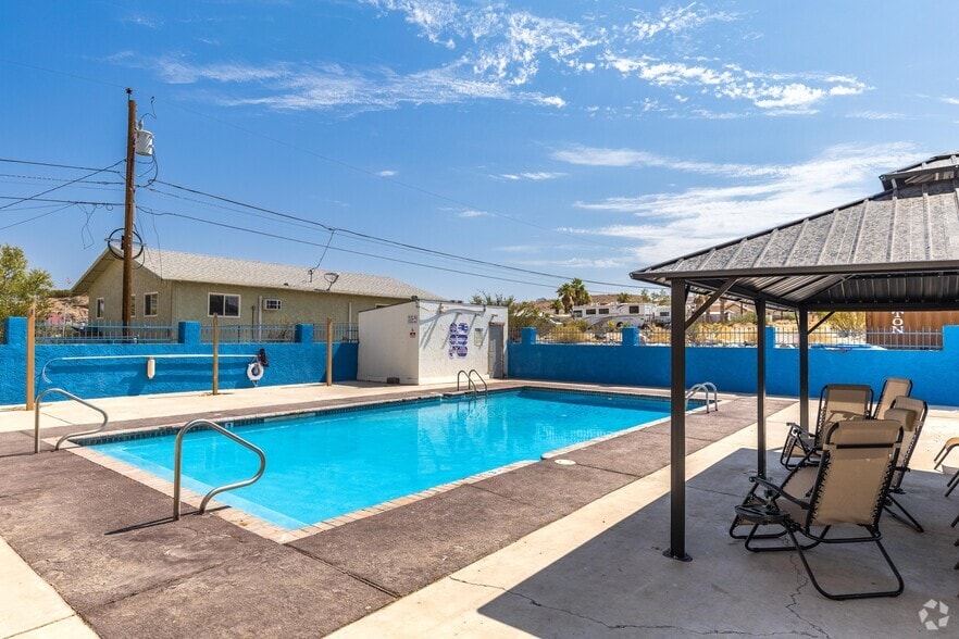 More Photos Of 320 Lee Ave, Bullhead City Apartments For Sale