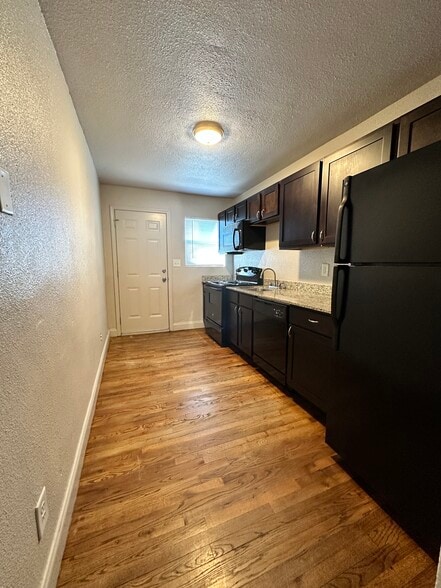 More Photos Of 214 Randolph St, Atlanta Apartments For Sale