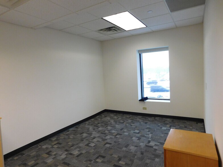 More Photos Of 7300 France Ave S, Edina Medical For Lease