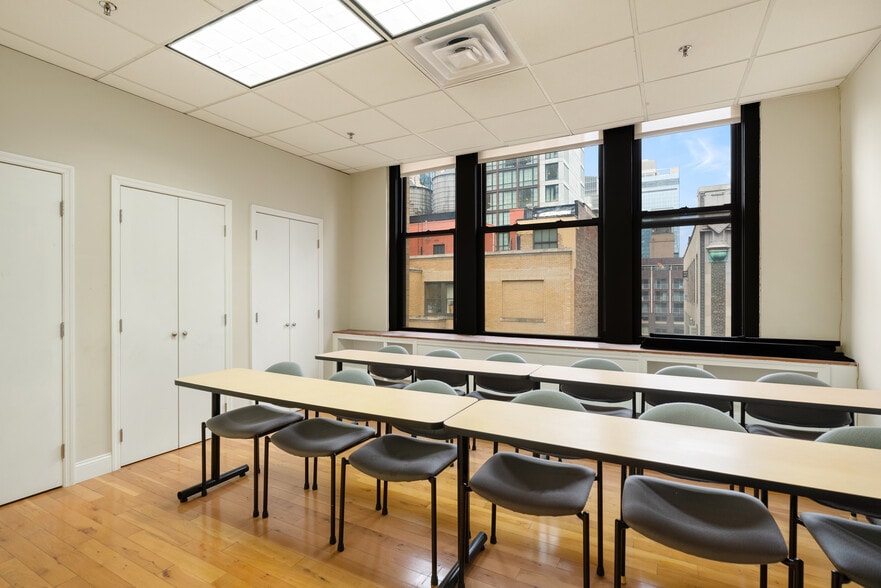 More Photos Of 115 W 29th St, New York Loft Creative Space For Sale