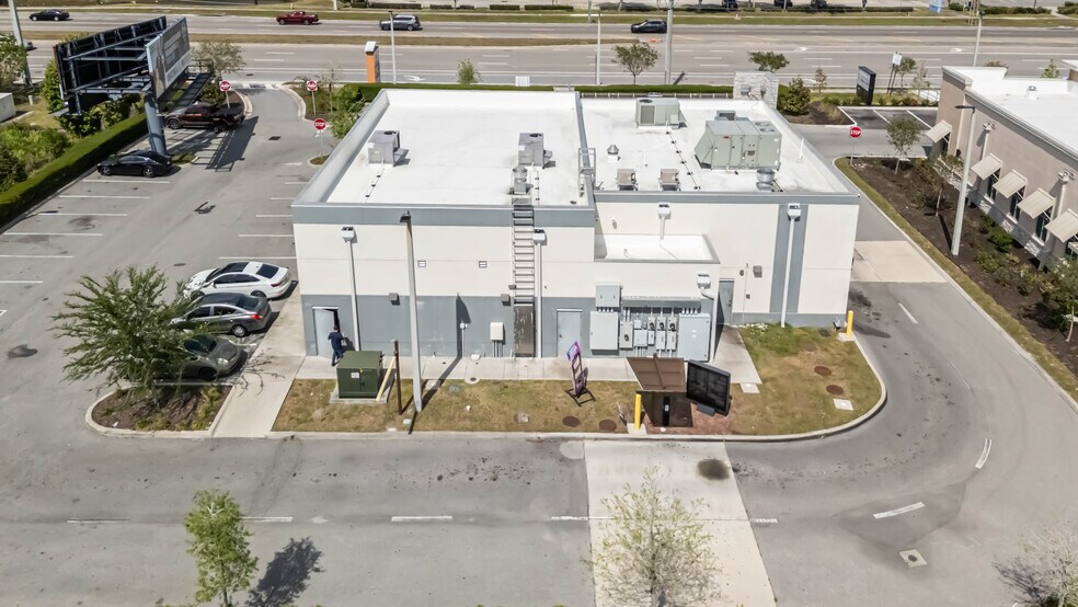 More Photos Of 2808 E Osceola Pky, Kissimmee Storefront Retail Office For Lease