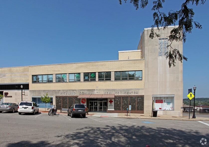 More Photos Of 35 N Park St, Mansfield Office For Sale