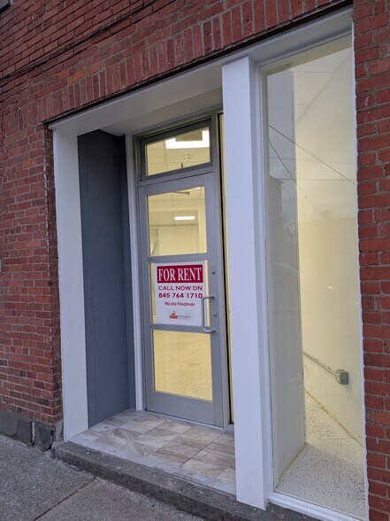 More Photos Of 585 Broadway, Kingston Storefront Retail Office For Lease
