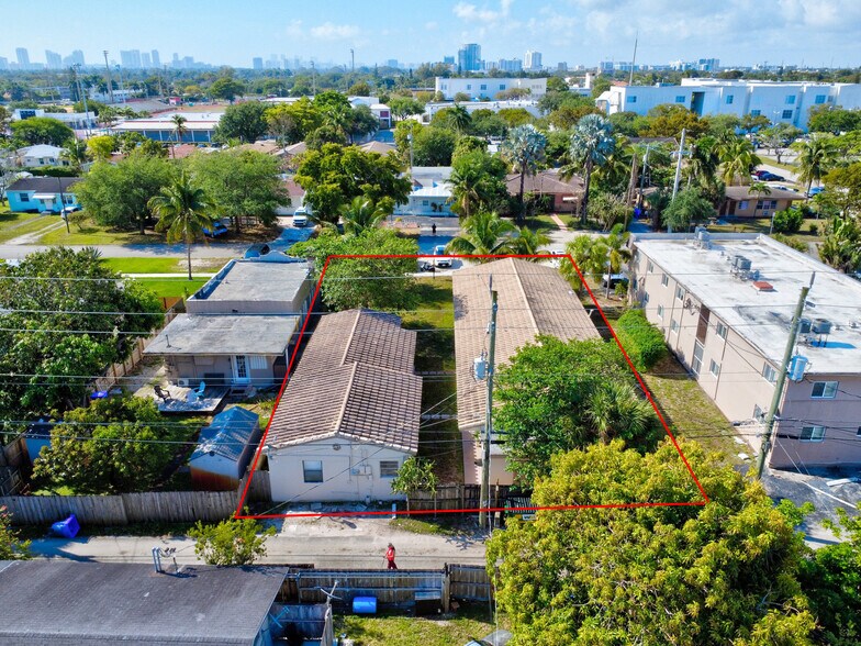 More Photos Of 1723 Liberty St, Hollywood Apartments For Sale