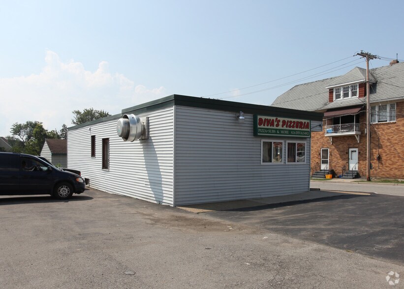 More Photos Of 2123 Clinton St, Buffalo Restaurant For Sale