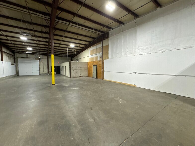 More Photos Of 36 Bartlett Rd, Gorham Light Distribution For Lease