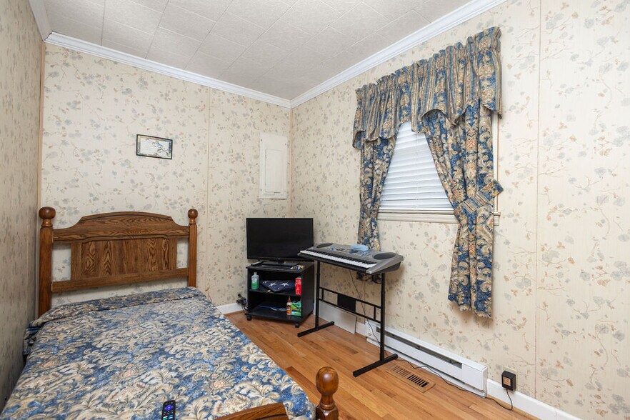 More Photos Of 950 Totten Rd, Gibsonville Freestanding For Sale