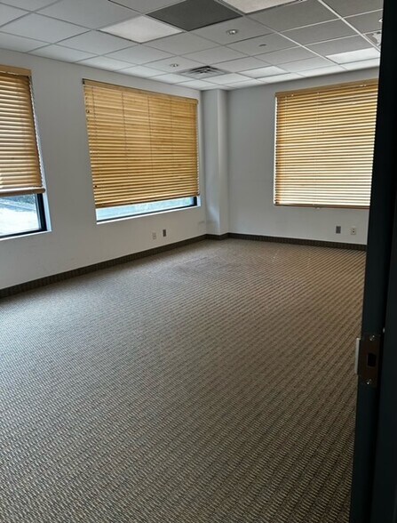 More Photos Of 365 Rifle Camp Rd, Woodland Park Coworking Space