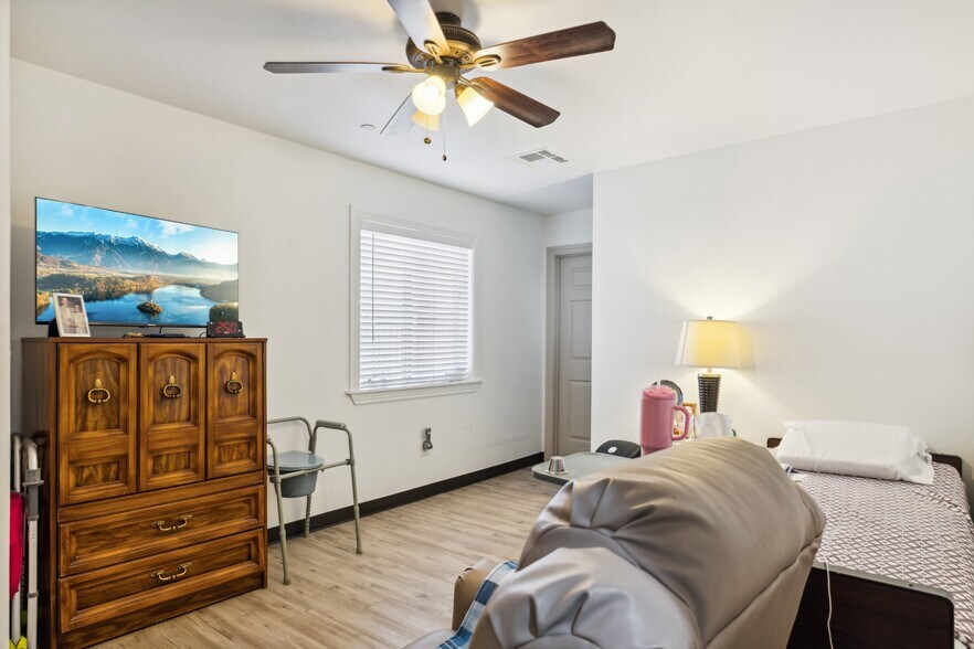 More Photos Of 8333 E Quarterline Rd, Mesa Assisted Living For Sale