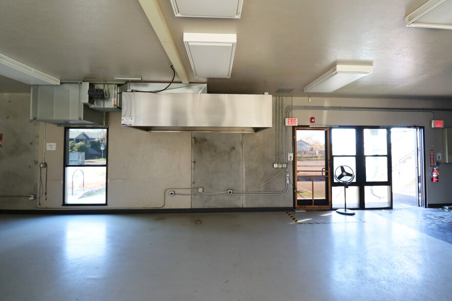 More Photos Of 1061 W 2nd Ave, Eugene Food Processing For Lease