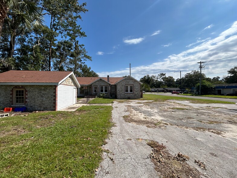 More Photos Of 1008 NW 13th St, Gainesville Office Residential For Sale
