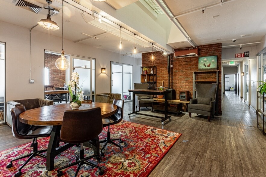 More Photos Of 268 Main St, Park City Storefront Retail Office For Lease