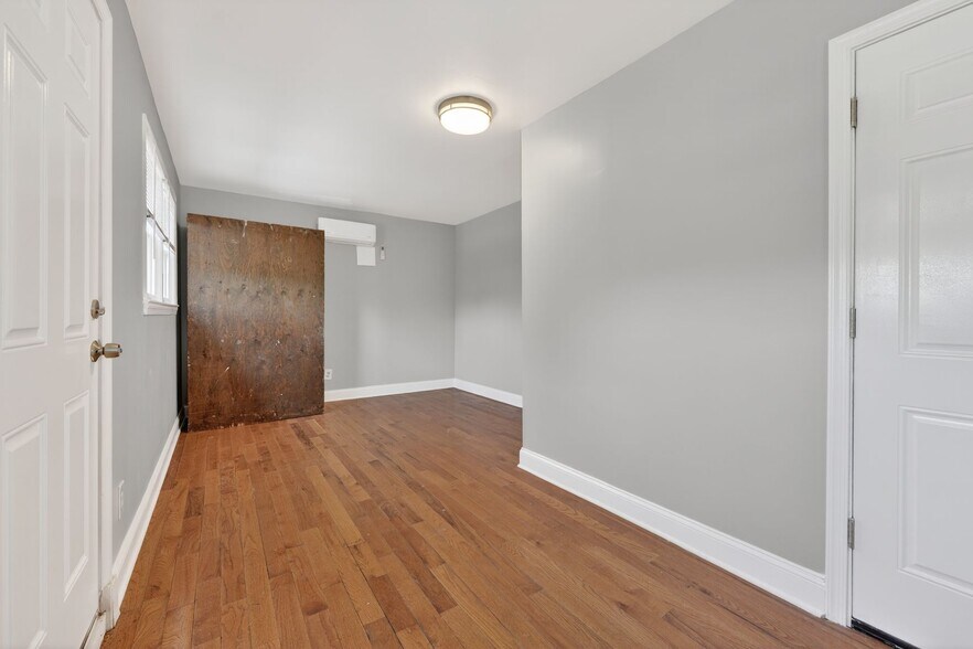 More Photos Of 7205 Livingston Rd, Oxon Hill Office Residential For Sale