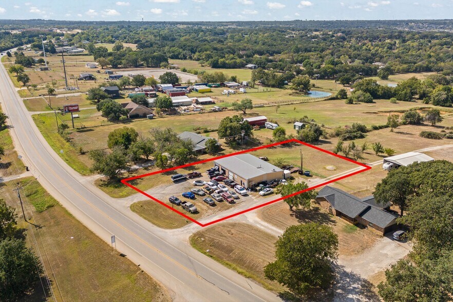 More Photos Of 2410 FM 731, Burleson Showroom For Sale