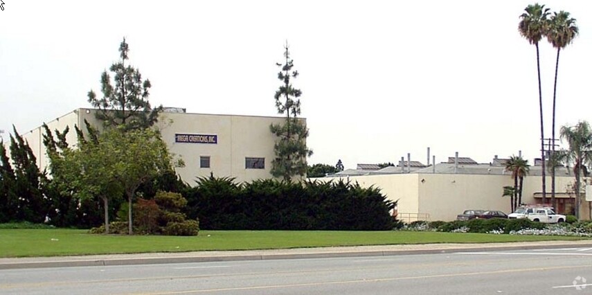 More Photos Of 9520 E Cee Bee Dr, Downey Unknown For Lease