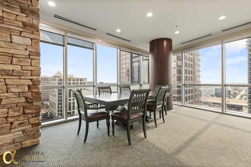 More Photos Of 189 S Orange Ave, Orlando Office Residential For Sale