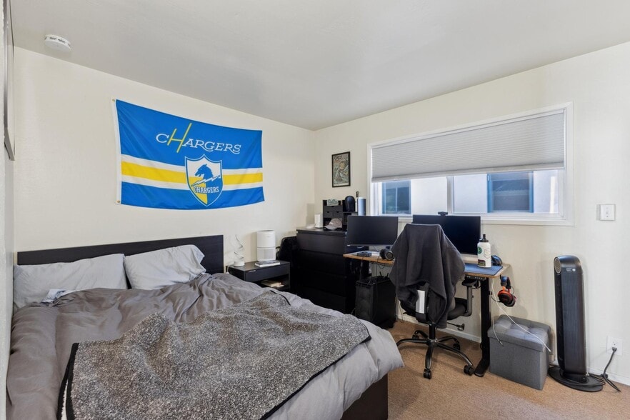 More Photos Of 6563 Shattuck Ave, Oakland Apartments For Sale