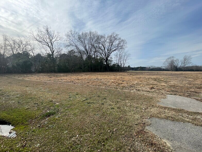 More Photos Of 601 Main St, Lillington Apartments For Sale