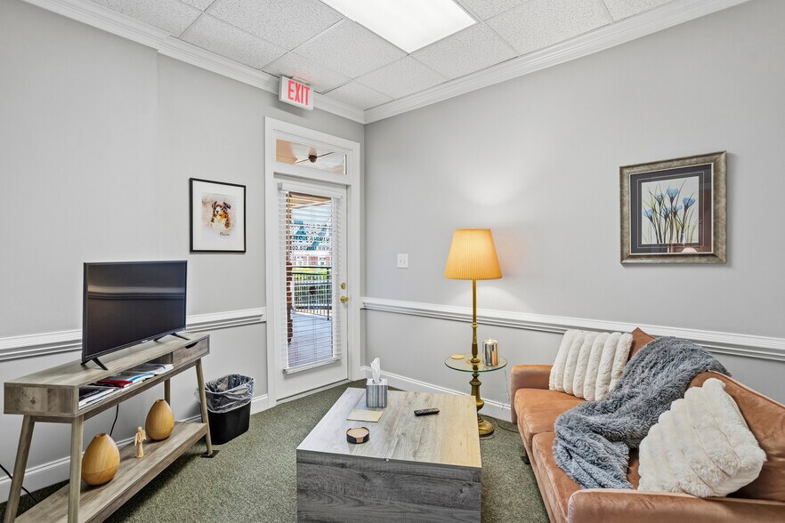 More Photos Of 101-111 Salem Towne Ct, Apex Office For Sale