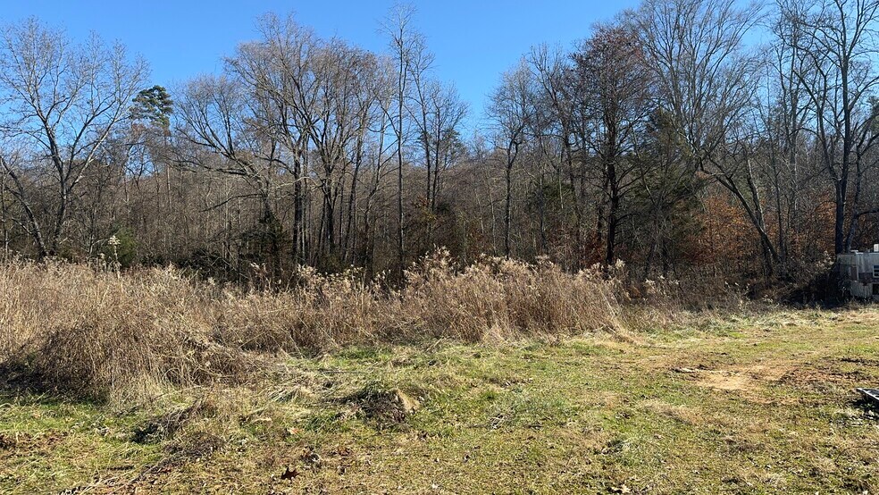 More Photos Of I-40 Exit 415, Dandridge Land For Lease