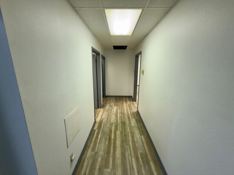 More Photos Of 3885 N Palafox Hwy, Pensacola Warehouse For Sale