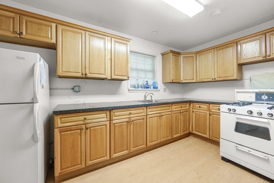 More Photos Of 36 Bergen St, Hackensack Loft Creative Space For Sale