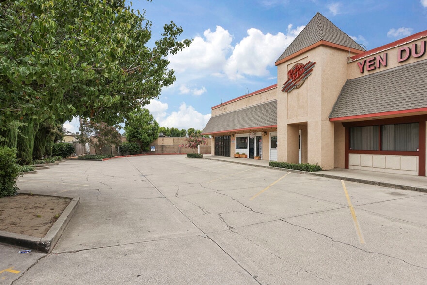 More Photos Of 702 Porter Ave, Stockton Medical For Sale