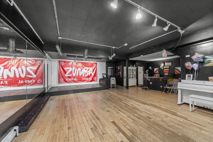 More Photos Of 925 South St, Peekskill Office For Sale