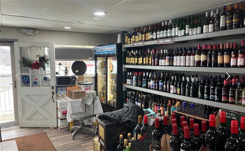 More Photos Of 201 Seneca St, Fulton Freestanding For Sale