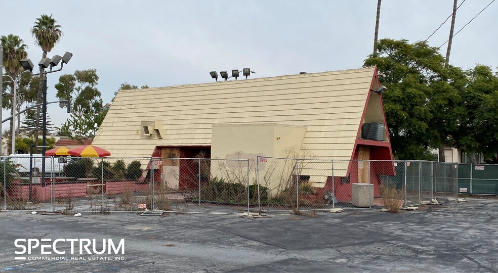More Photos Of 12056 Carson St, Hawaiian Gardens Fast Food For Lease