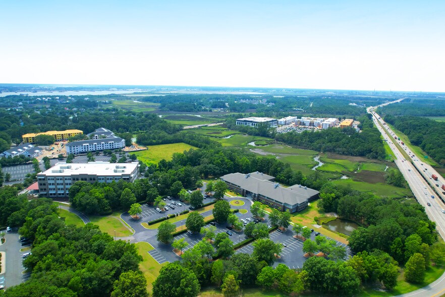 More Photos Of 146 Fairchild St, Charleston Office For Lease