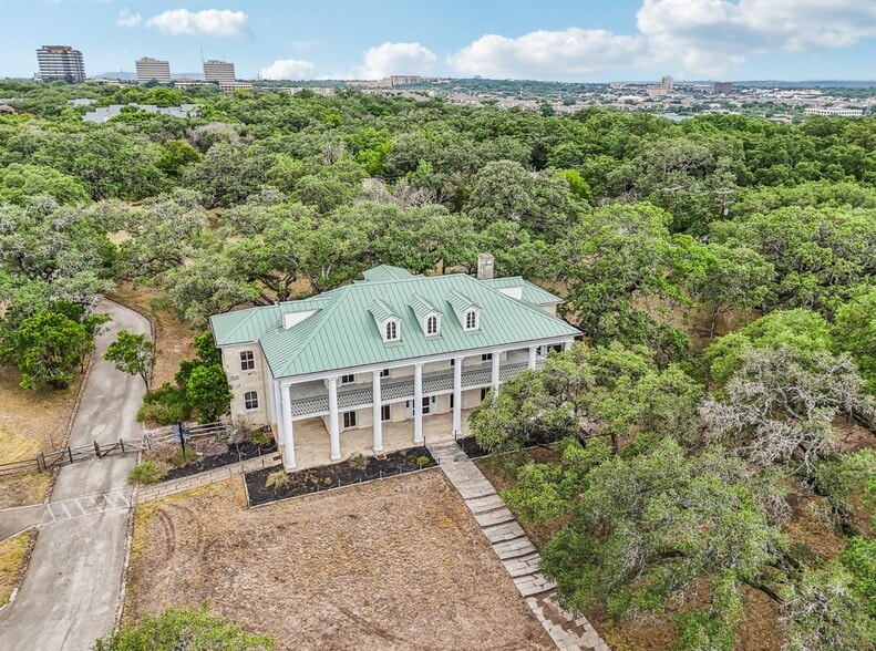 More Photos Of 7735 Mocking Bird Ln, San Antonio Lodge Meeting Hall For Sale