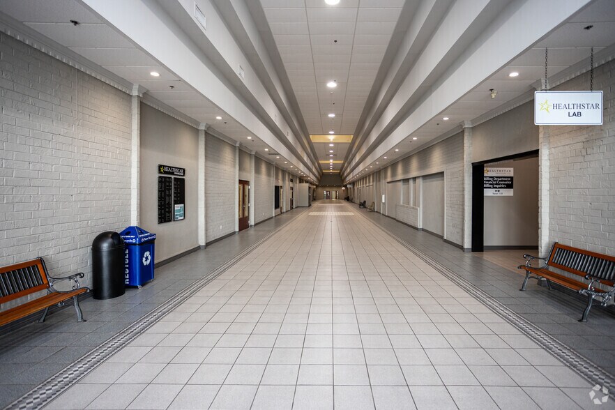 More Photos Of 420 W Morris Blvd, Morristown Medical For Lease