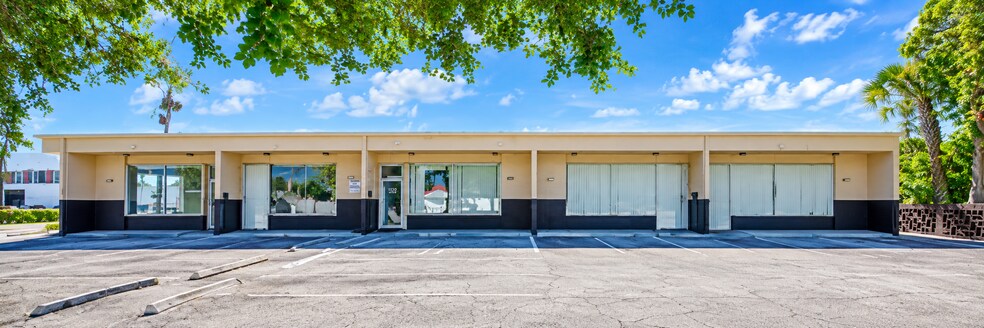 Primary Photo Of 1620 Avenue E, Riviera Beach Unknown For Lease