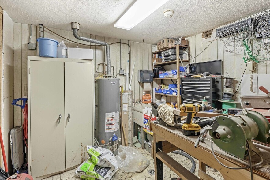 More Photos Of 311 E Corning Rd, Beecher Warehouse For Sale